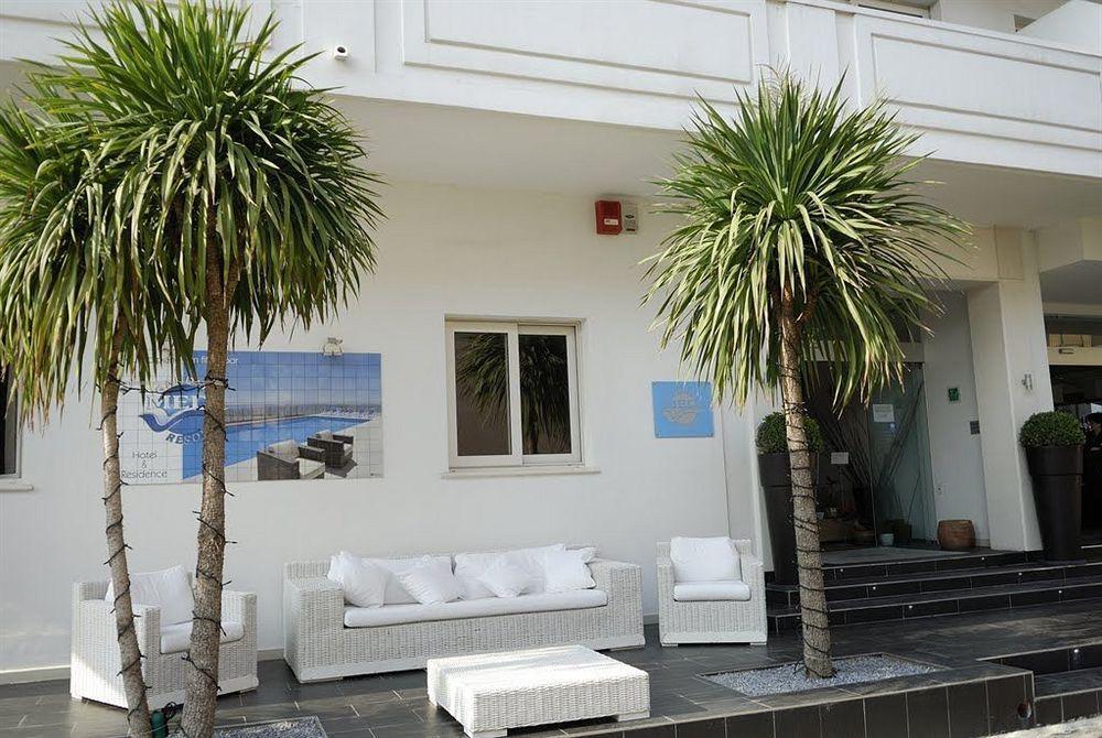 Medi Garden Hotel&Residence Alba Adriatica Exterior photo