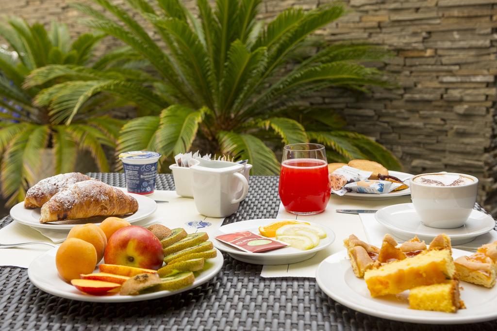 Medi Garden Hotel&Residence Alba Adriatica Exterior photo