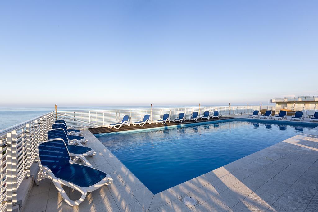 Medi Garden Hotel&Residence Alba Adriatica Exterior photo